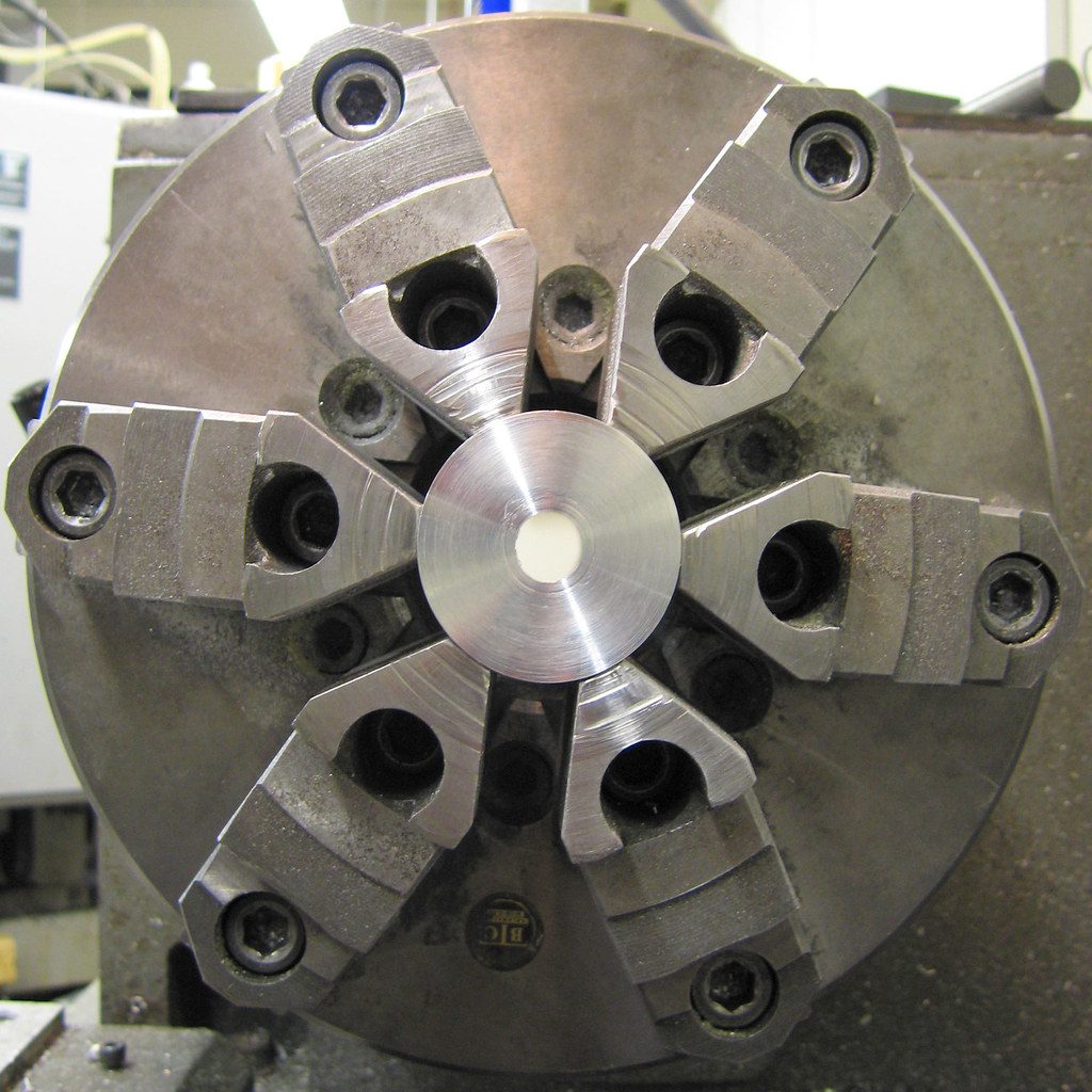 Khu máy tiện CNC